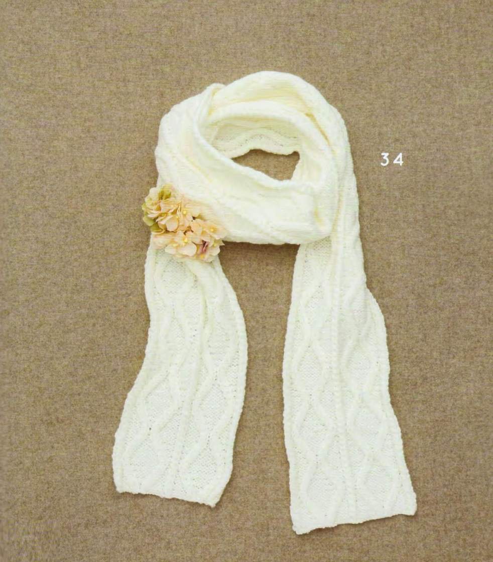 Easy white scarf with arans knitting pattern